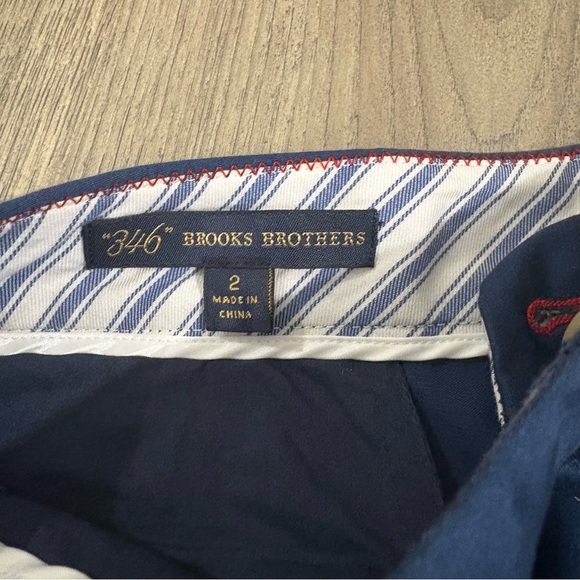 Brooks Brothers Women’s Sz 2 Navy Anchor Button Shirts Rolled Hem Nautical - Picture 3 of 8